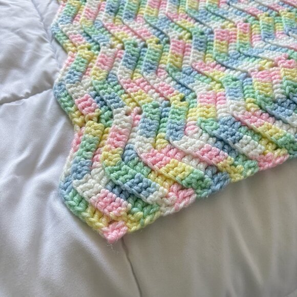Handmade Pastel Crochet Baby Blanket Throw Yellow Pink Zigzag Knit Nursery 35x37 - Picture 1 of 7